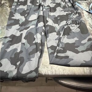 Camouflage Joggers- Womens
